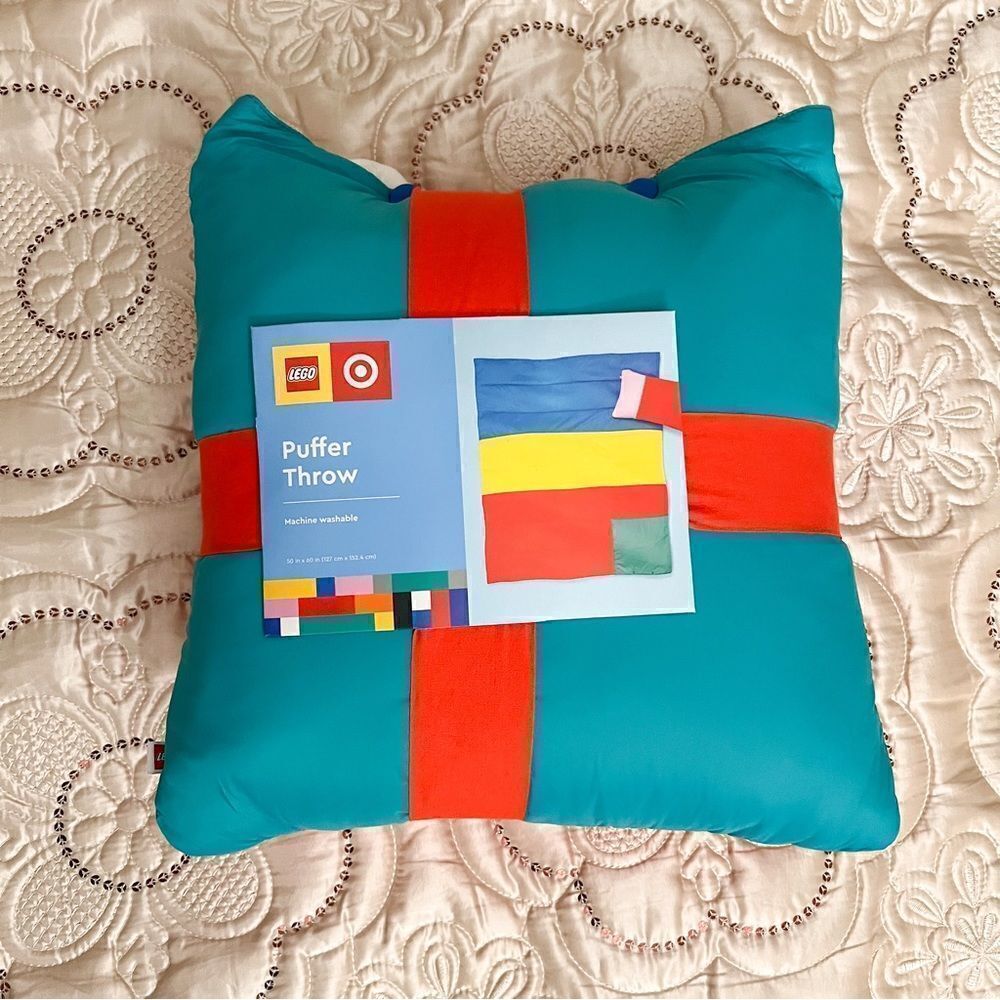 LEGO Collection x TARGET Color Block Puffer Throw Blanket - Picture 2 of 7